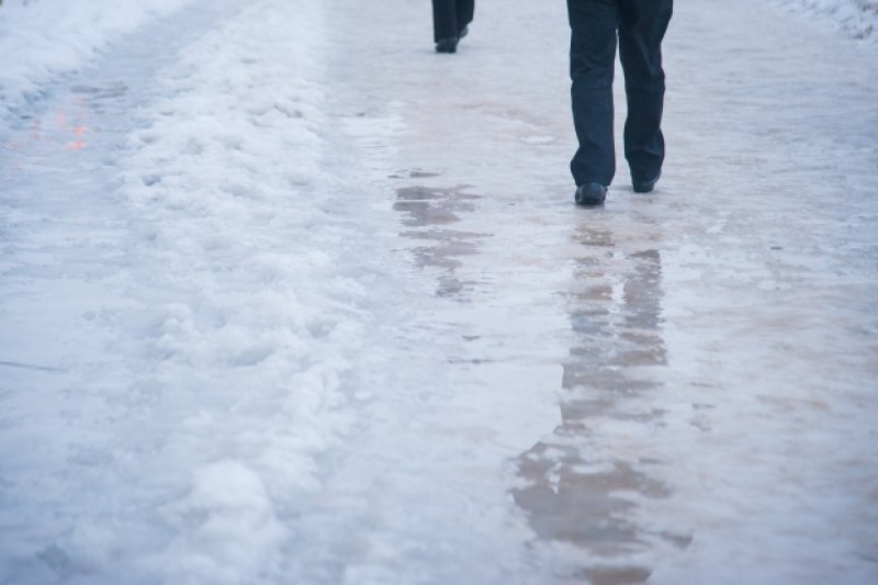 Perspėjimas apie pavojingą meteorologinį reiškinį – plikledį