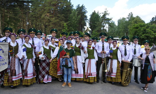 Dvi dienas šoko, dainavo ir šurmuliavo Breslauja