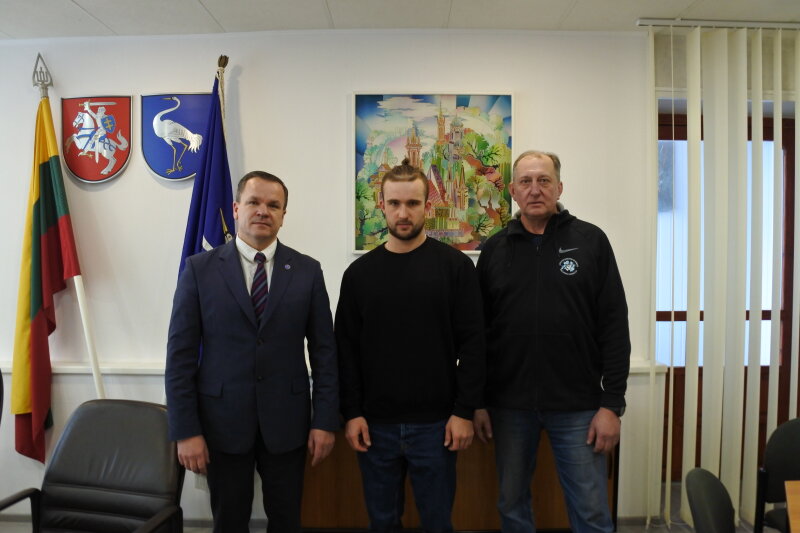 Visagino savivaldybės mero susitikimas su irkluotoju  Vadimu Korobovu ir jo treneriu Dmitrijumi...