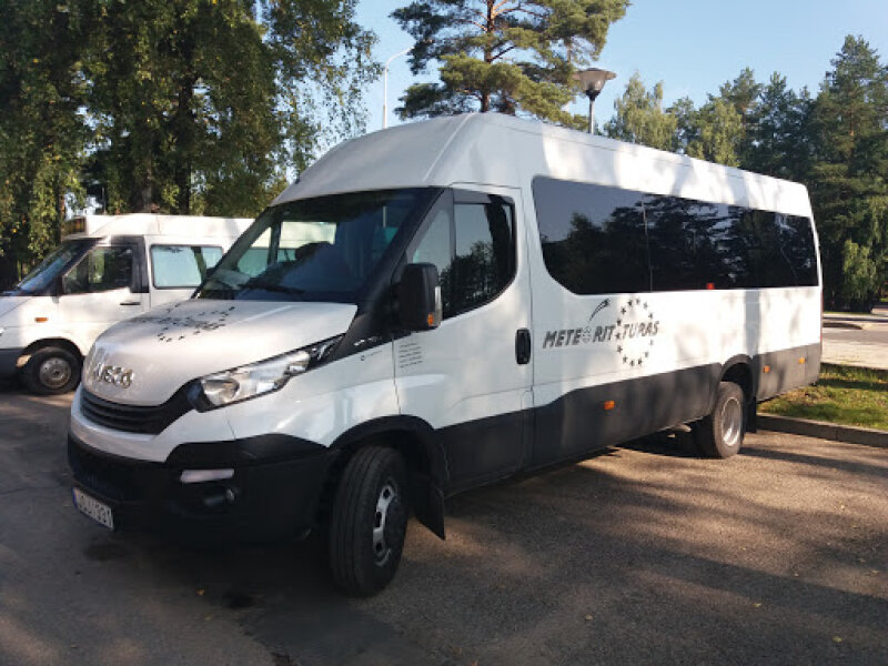 ЗАО „Meteorit turas“ информирует о возобновлении автобусных рейсов
