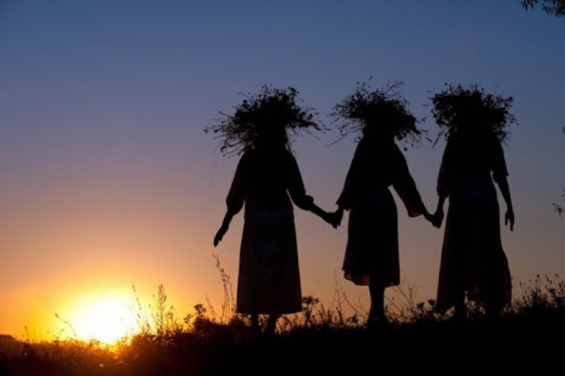 Sveikiname gražiausios vasaros šventės proga