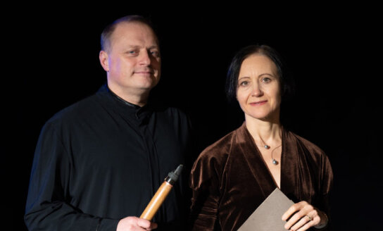 Kviečiame į Poezijos ir muzikos improvizacijų spektaklį „Tylos sodai“