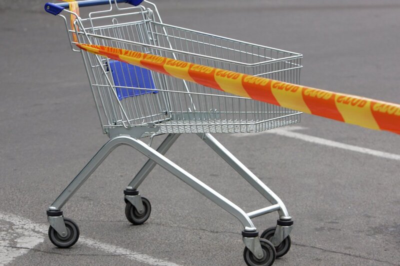 Prekybos centrai privalo riboti žmonių ir automobilių srautus