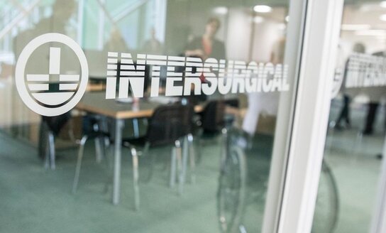 UAB „Intersurgical“ Visagine pradeda bandomąjį gamybos procesą 