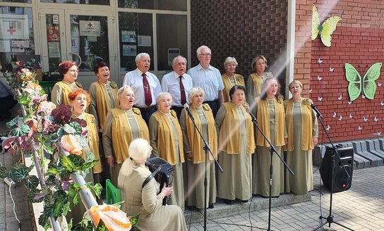 Senjorų muzikinė erdvė „Su meile Visaginui"