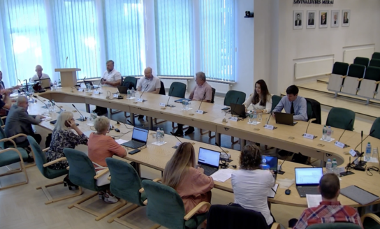  Šiuo metu vyksta Visagino savivaldybės tarybos posėdis