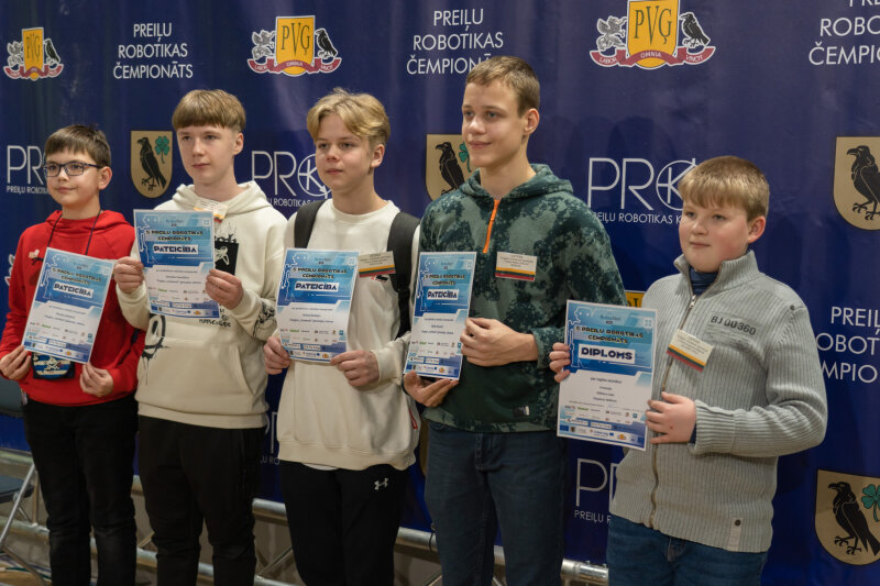 Visagino „Verdenės“ gimnazijos mokinių komanda dalyvavo ROBONET projekto robotų čempionate