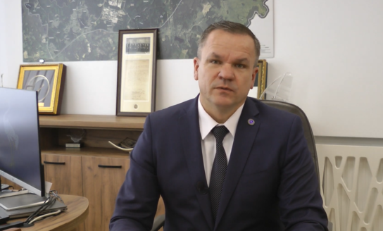 Мэр Эрланд Галагуз отвечает на вопросы жителей Висагинаса