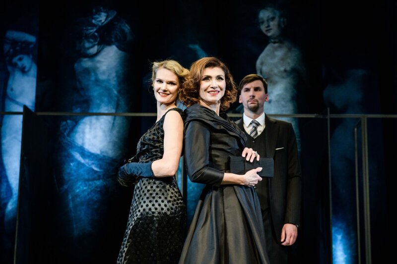 Į Visaginą grįžta populiariausias Vilniaus senojo teatro  spektaklis „Madam Rubinštein“ 
