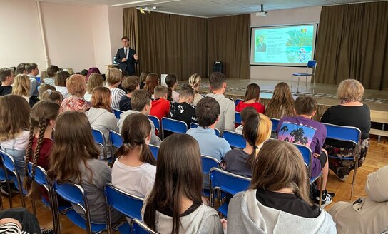 Gedulo ir vilties diena su ambasadoriumi Gediminu Varvuoliu