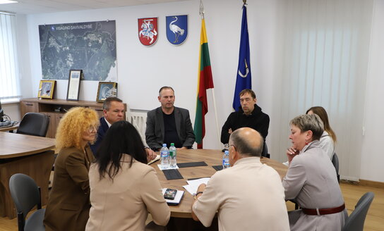 Meras susitiko su biatlono sporto šakos Visagine atstovais