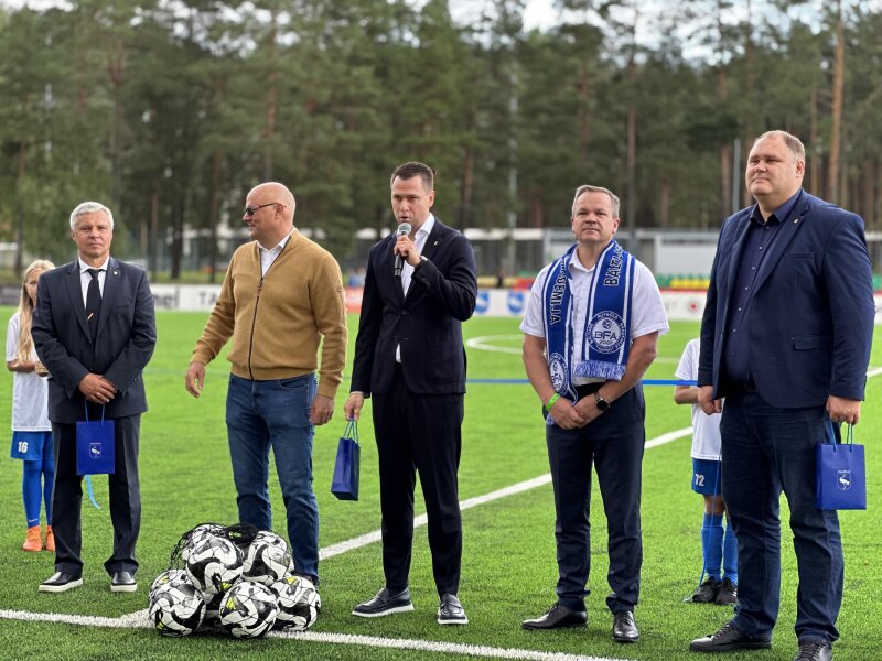 Išskirtinės reikšmės įvykis Visagine: atidarytas atnaujintas Visagino miesto stadionas