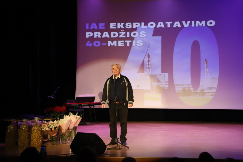 Susibūrė didelė ir stipri IAE šeima: paminėtas IAE eksploatavimo pradžios 40-metis!