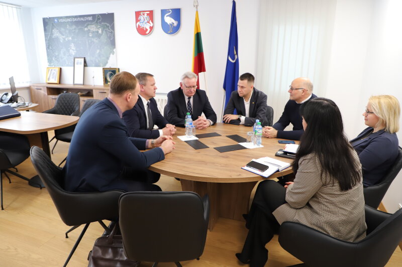 Edgaras Stankevičius susitikime su savivaldybės meru Erlandu Galaguz: „Mes pasirūpinsime nauja...