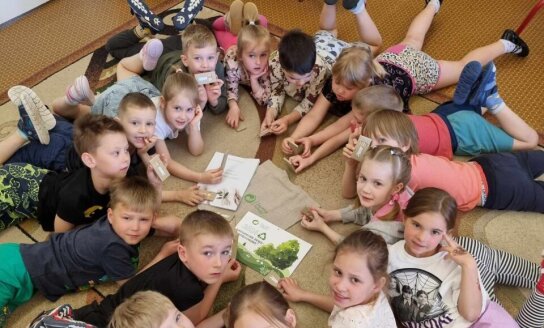 „Pelėdžiukų mokyklėlės“ vaikai organizacijos „Žaliasis taškas“ edukacijos nugalėtojai