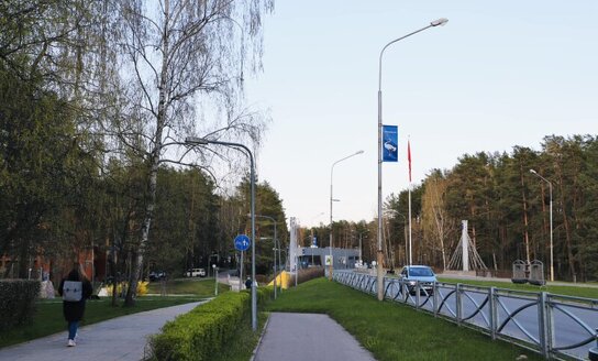 Visagino mieste pradėti kelių ir gatvių su asfaltbetonio danga išdaužų remonto darbai  