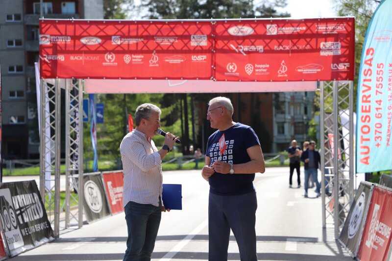 Visagine skambėjo  išskirtiniai variklių garsai