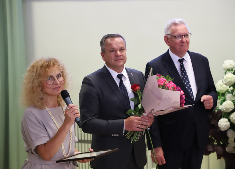 Savivaldybės vadovai palinkėjo Visagino abiturientams drąsaus ir puikaus gyvenimo skrydžio!