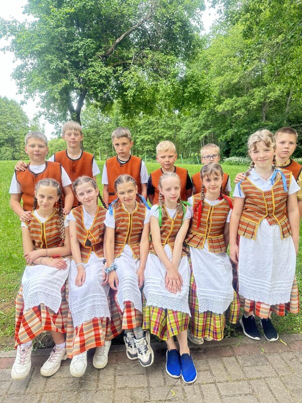 „Gerosios vilties“ progimnazijos pradinių klasių mokiniai dalyvavo vasaros poilsio stovykloje...