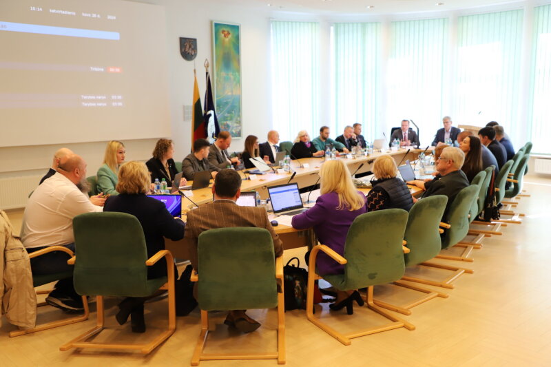 Šiuo metu vyksta šeštasis 2024 metų Visagino savivaldybės tarybos posėdis