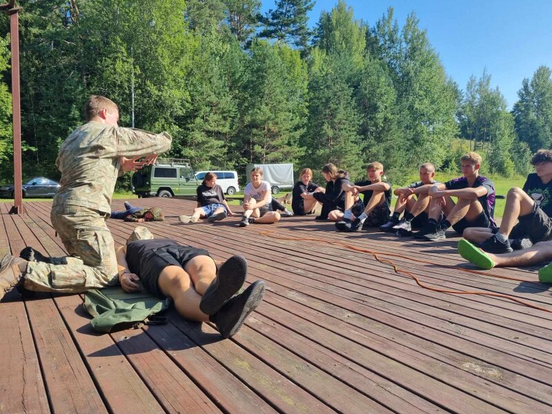 Įgyvendinta sukarinta stovykla „Kariuomenė ne baubas III“