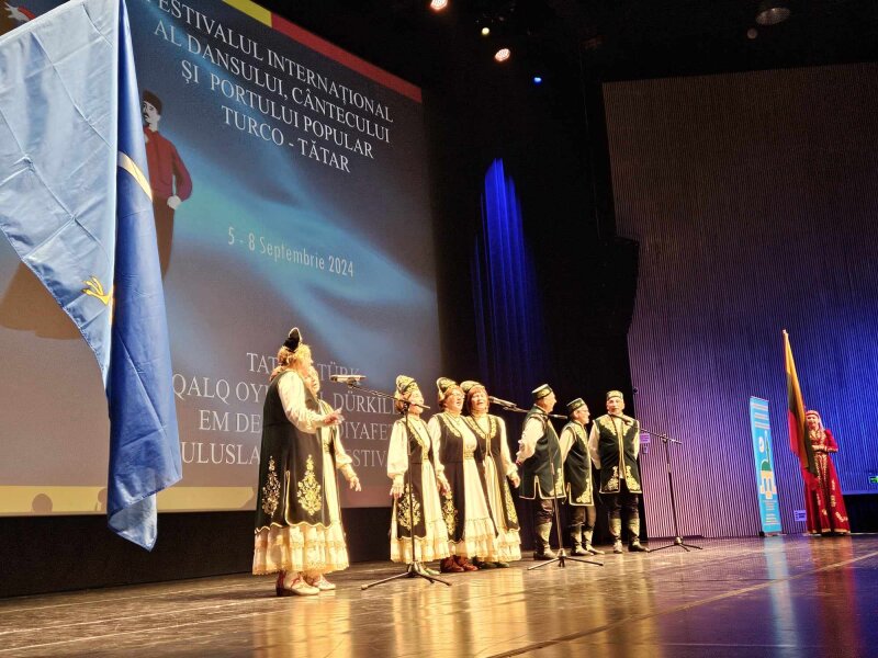 Tarptautiniame turkų-totorių folkloro festivalyje Lietuvai  atstovavo Visagino totorių kolektyvas...