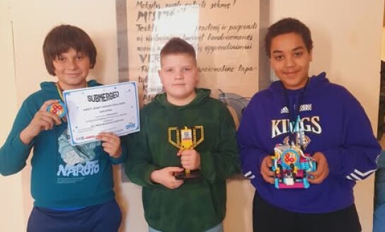 Didžiulis pasiekimas – III vieta Respublikinėje Robotiadoje!