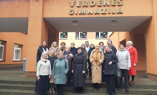 Molėtų švietimo įstaigų vadovų vizitas Visagine: dėmesys STEAM ugdymui