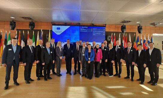 Mero vizitas Briuselyje: dėmesys regioninei politikai, gynybai ir saugumui