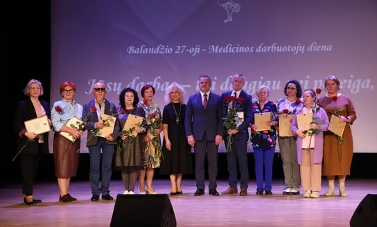 Iškilmingai pasveikinti Visagino medicinos darbuotojai