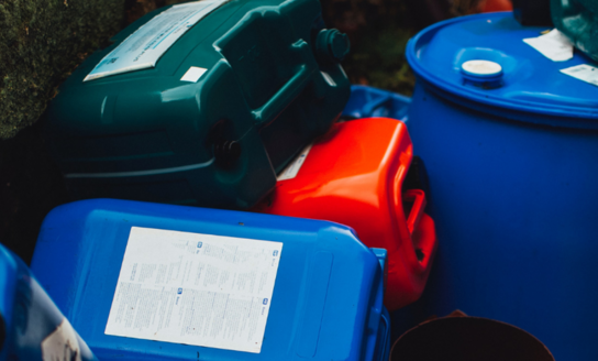 Kaip sekasi namų ūkiuose rūšiuoti pavojingas atliekas?