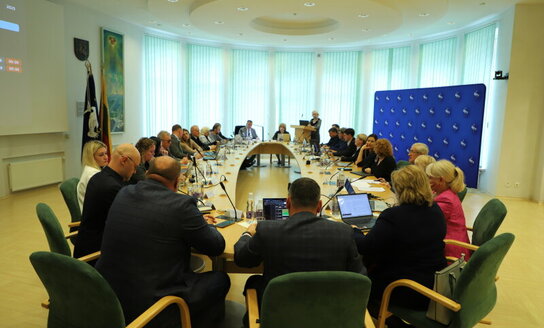 Šiuo metu vyksta Visagino savivaldybės tarybos posėdis (transliuojama tiesiogiai)