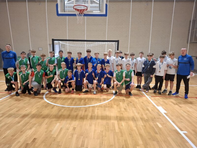 Visagine prasidėjo Lietuvos mokyklų žaidynių futbolo varžybos tarp miesto mokyklų! 