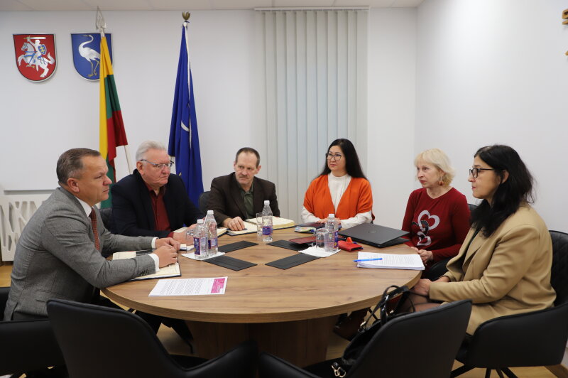 Stiprinamas bendradarbiavimas dėl vaikų gerovės