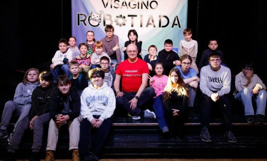 Inžinerinis triumfas: VKMA komandos – tarp geriausių robotikos kūrėjų Lietuvoje