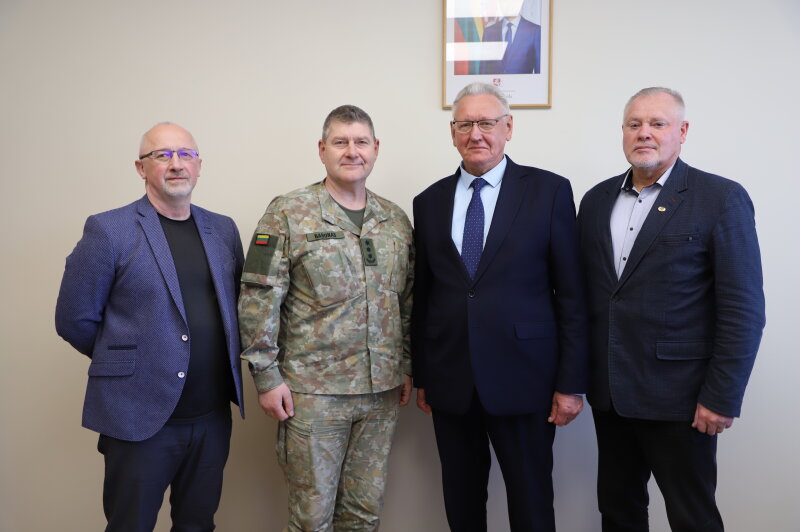 Visagine stiprinamas bendradarbiavimas su karo komendantūra