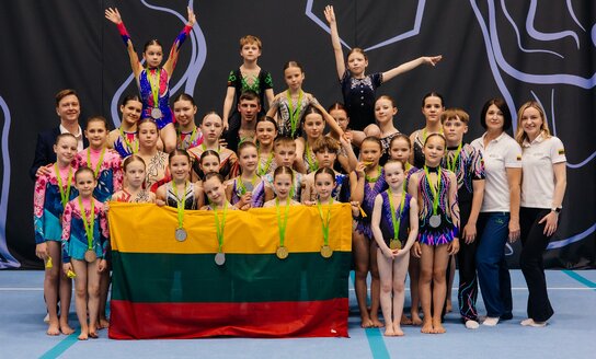 Visagino akrobatų triumfas Taline – „KevadAcro 2026“ varžybose iškovota gausybė medalių!