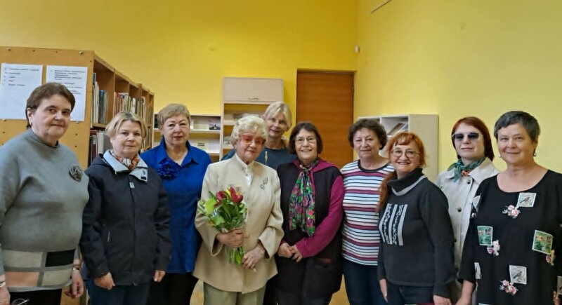Visagino viešojoje bibliotekoje pristatyta Galinos Charbedijos paveikslų iš karoliukų paroda...