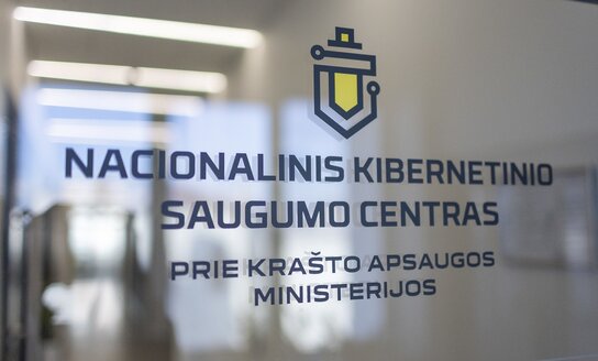 Daugėja bandymų perimti susirašinėjimo programėlių paskyras: ekspertai pataria, kaip apsisaugoti
