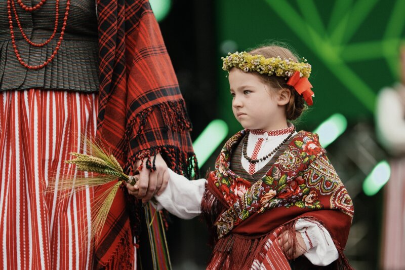 Išauskime savo tapatybę: skelbiamas lietuvių tautinio kostiumo konkursas