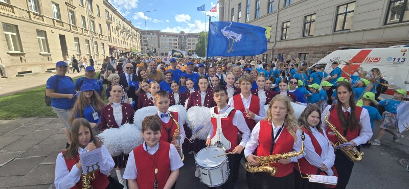 Visagino savivaldybės delegacijos dalyvavimas Moksleivių dainų šventės eitynėse