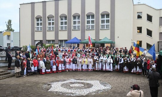 Visaginas šventė garsiai ir spalvingai: įvyko X tarptautinis tautinių kultūrų festivalis „Rudeninės“