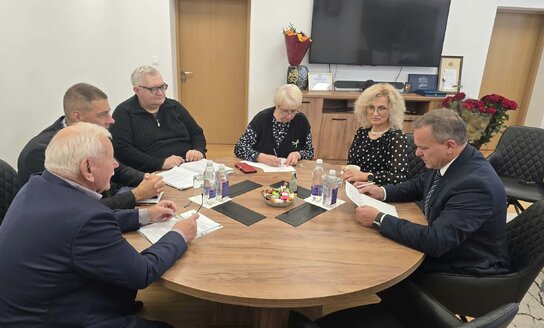 Meras su „Visagino energijos“ ir „Visagino būsto“ vadovais aptarė pasirengimą šildymo sezonui